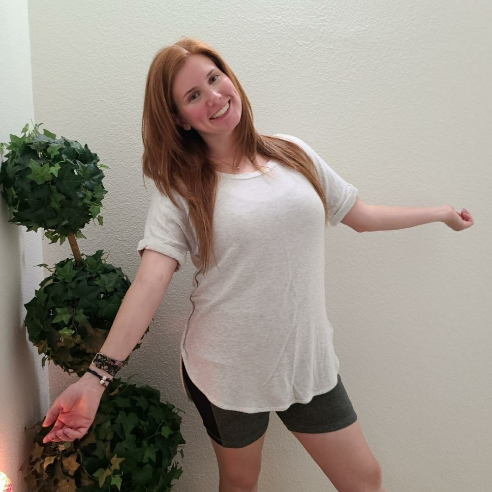 Matty M Comfortable Light Gray Top - Picture 8 of 10